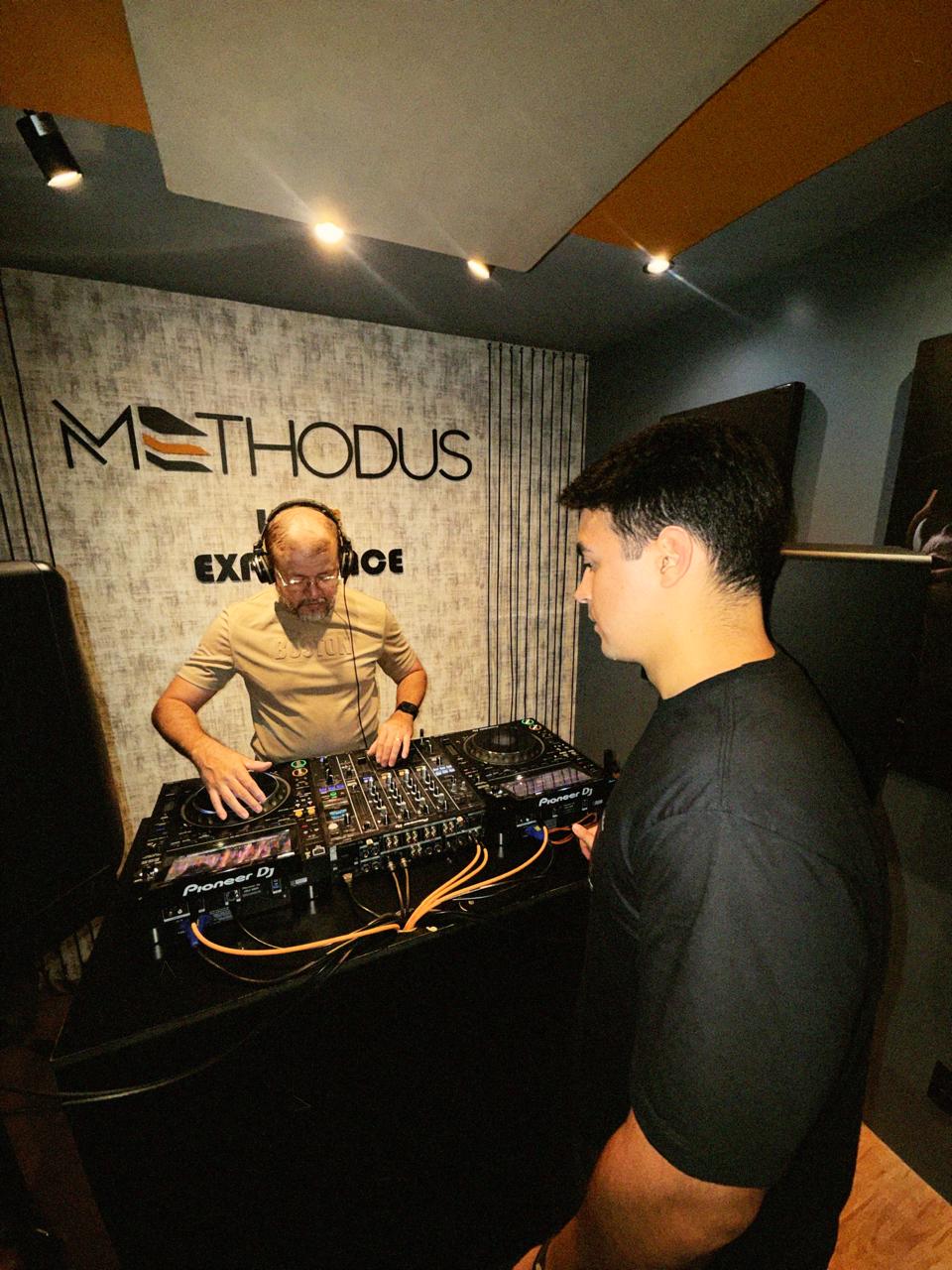 ROHBO durante treinamento no studio